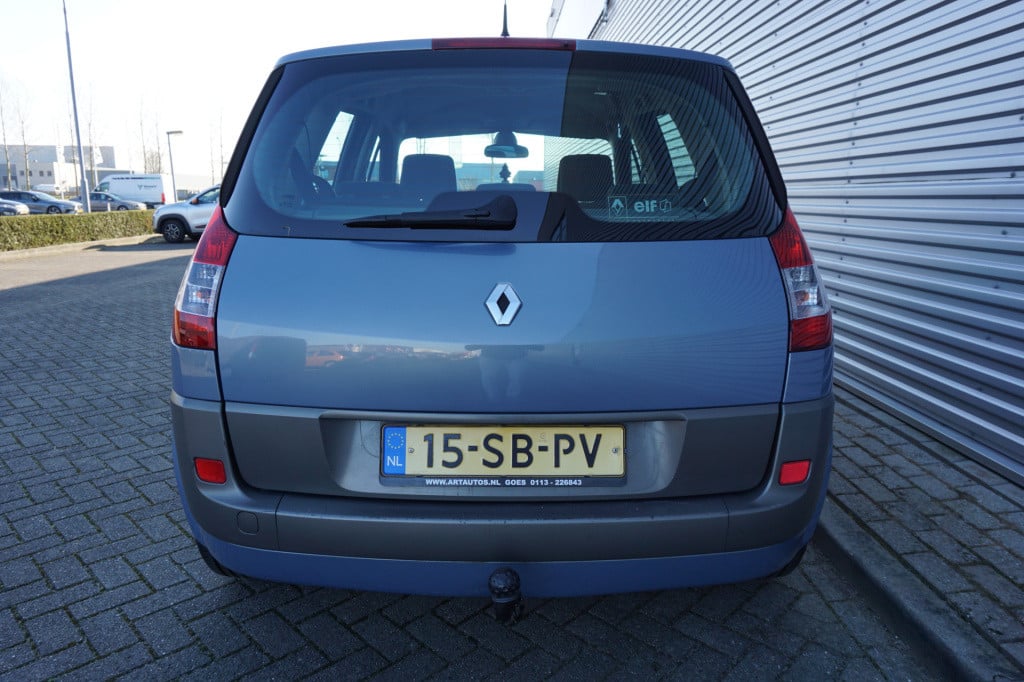 Renault Scenic 2.0-16v tech line climate / cruise / trekhaak / lm velgen / 