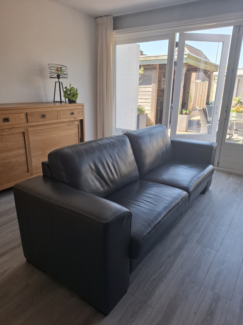 Zithoek 3-persoonsbank en 2 fauteuils