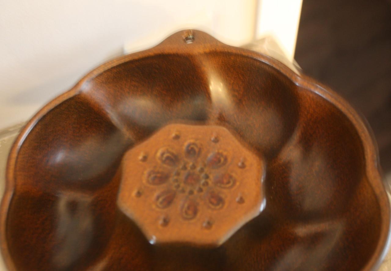 Oude bruine stenen puddingvorm