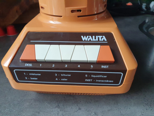 Prachtige zgan Philips Walita Blender jaren 70 in zeer goede staat...