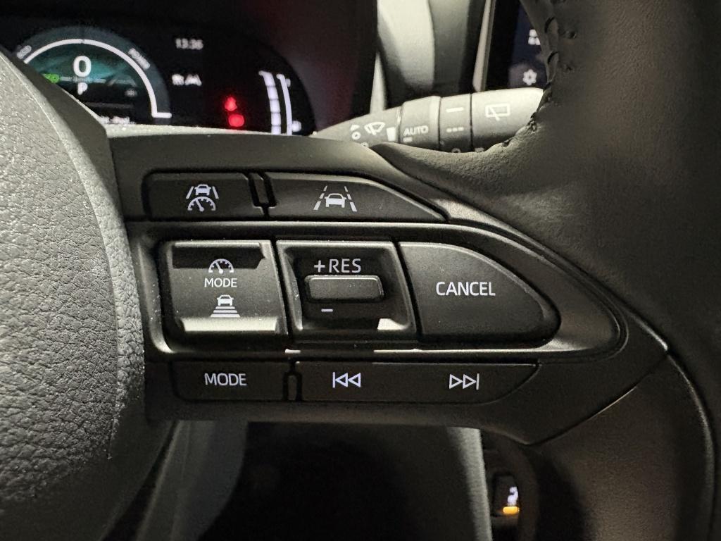 Toyota Yaris Cross 1.5 hybrid 115 first edition | bsm | pdc | stoelverw. |