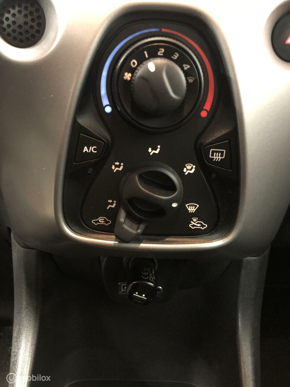 Peugeot 108 1.0 e-vti blue lion