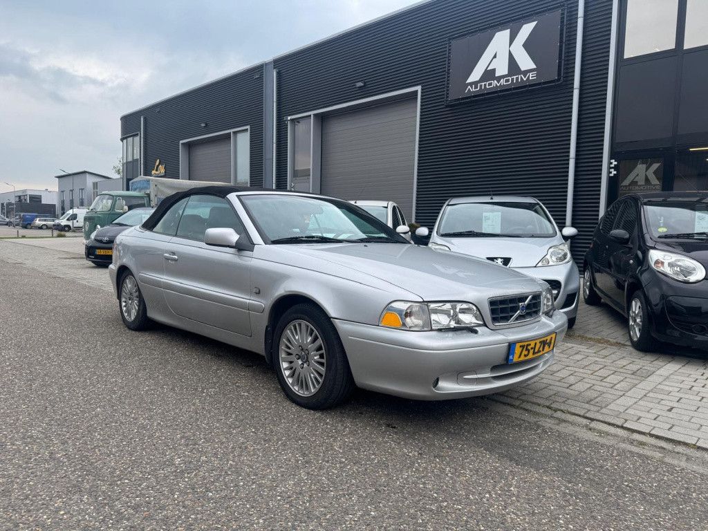 Volvo C70 convertible 2.0 t/inruilkoopje/dak werkt niet!/handel/hobby