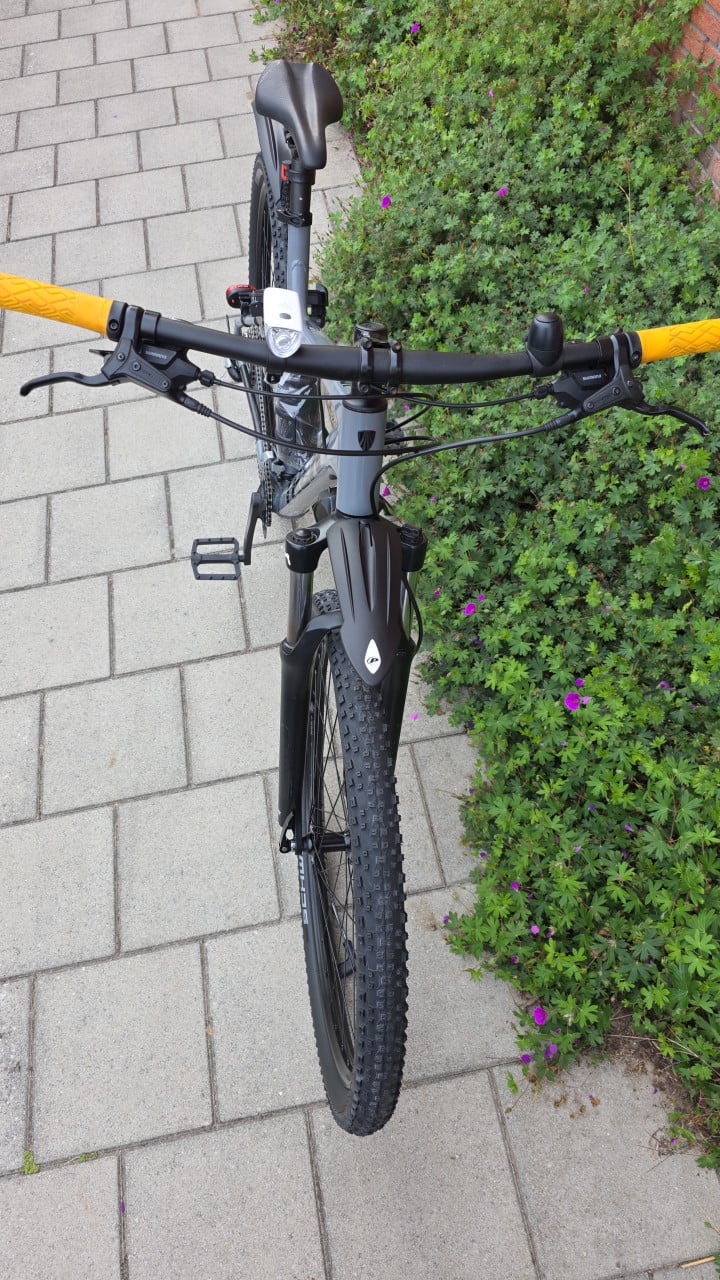TREK | MARLIN 6 | 29 INCH | FRAME 52 CM | 2X8 | NETTE STAAT!