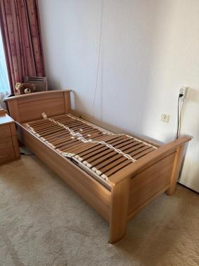 Senioren  ledikant electrice  hout