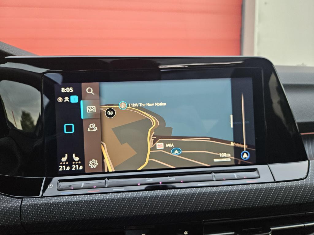 Volkswagen Golf variant 1.5 etsi r-line business+ | pano | elek. trekhaak |
