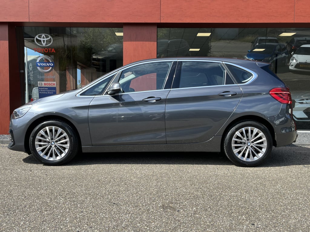 BMW 2-serie active tourer 220i high executive | head-up | navi | camera | l