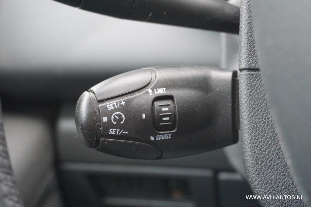 Peugeot 3008 1.6 vti active