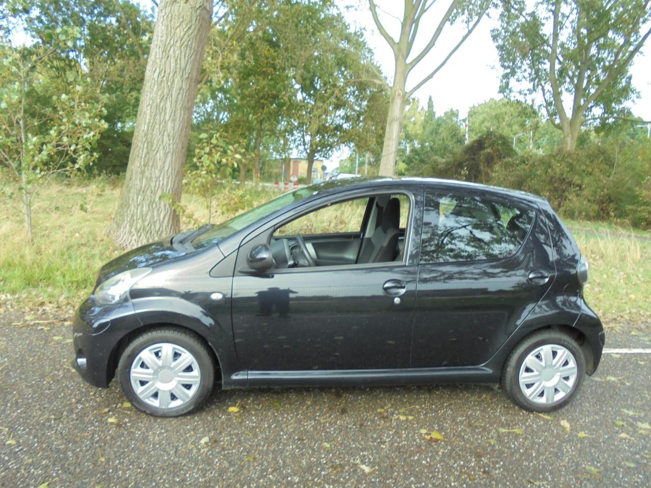 Aygo Bouwjaar 2014 met Apk ,N.A.P in goede conditie ,3 Mnd Garantie