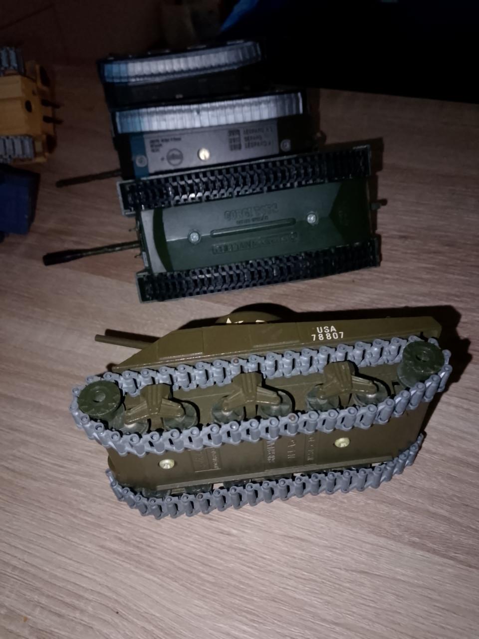 Te koop Solido, Siku, Corgi tanks