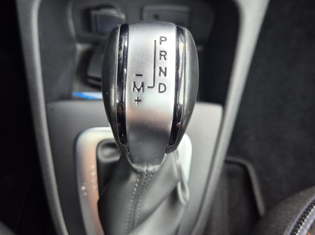 Renault Captur tce 120 edc automaat intens bose® audiosystem, panoramadak, 