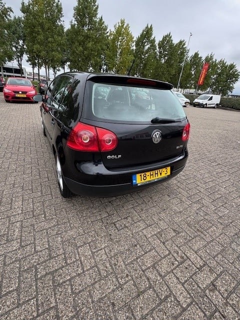 Volkswagen Golf 1.6 fsi trendline