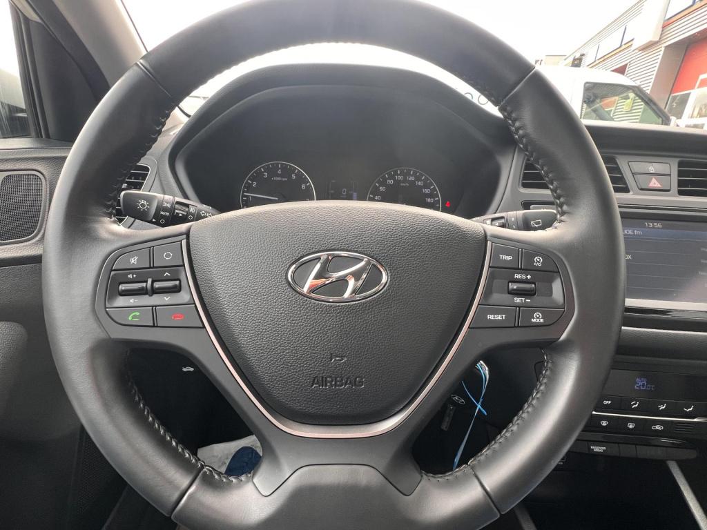 Hyundai I 20 1.0 t-gdi comfort, camera, navigatie, trekhaak enz...