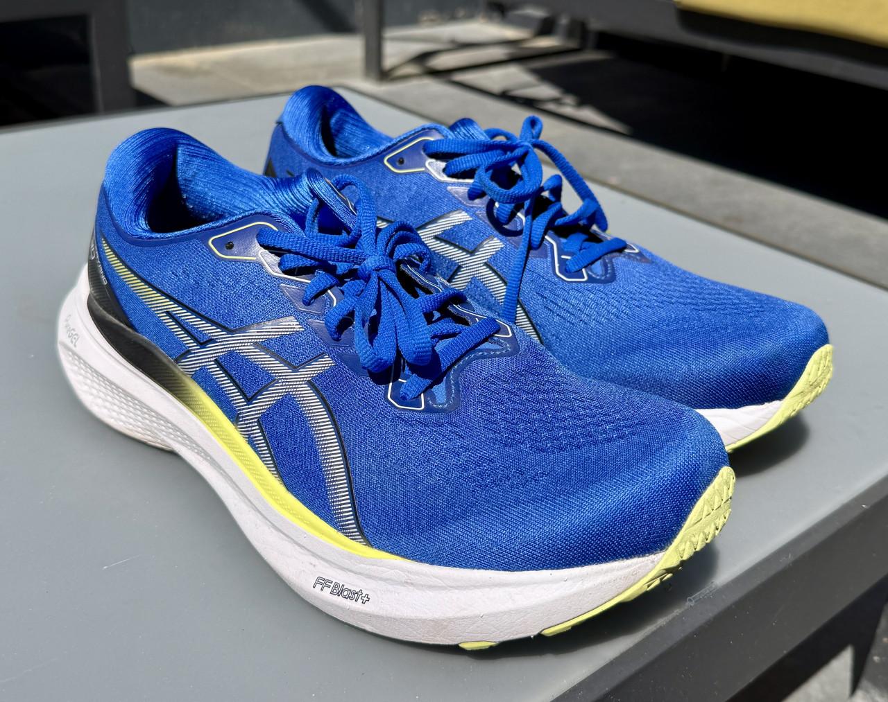 ASICS Gel Kayano 30 Hardloopschoenen
