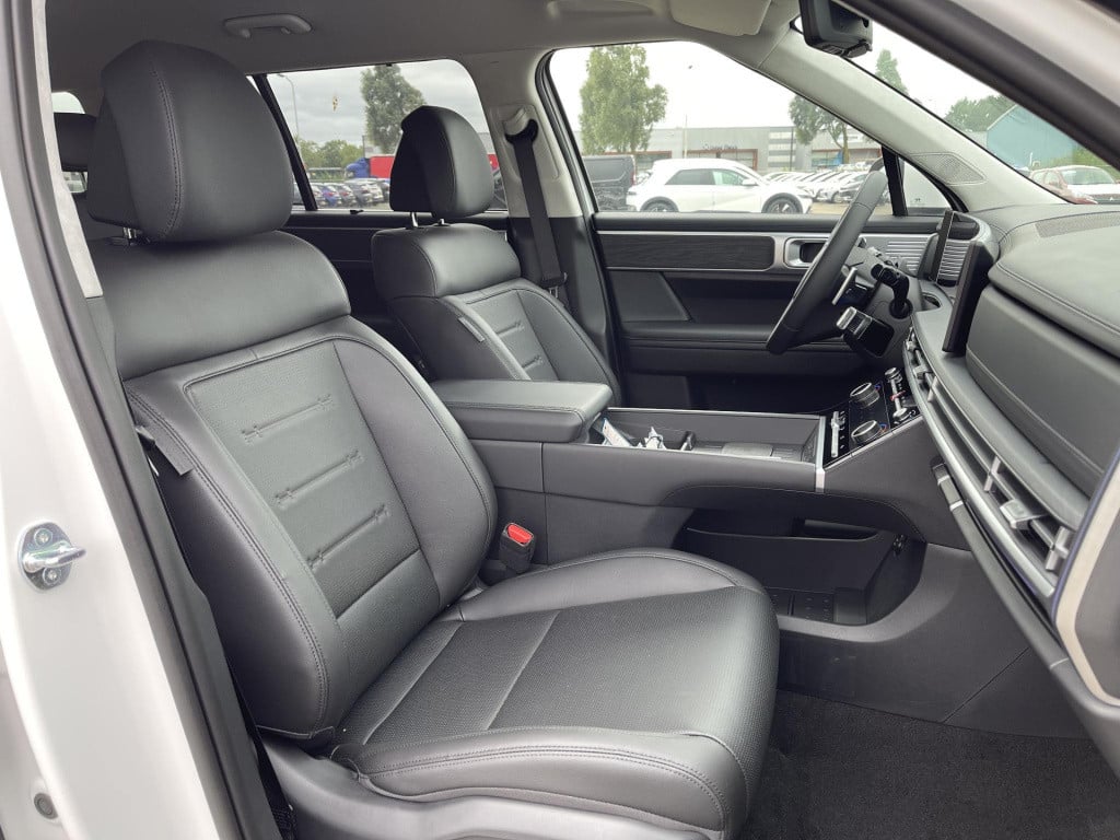 Hyundai Santa Fe 1.6 t-gdi hev premium 7p. matte lakkleur