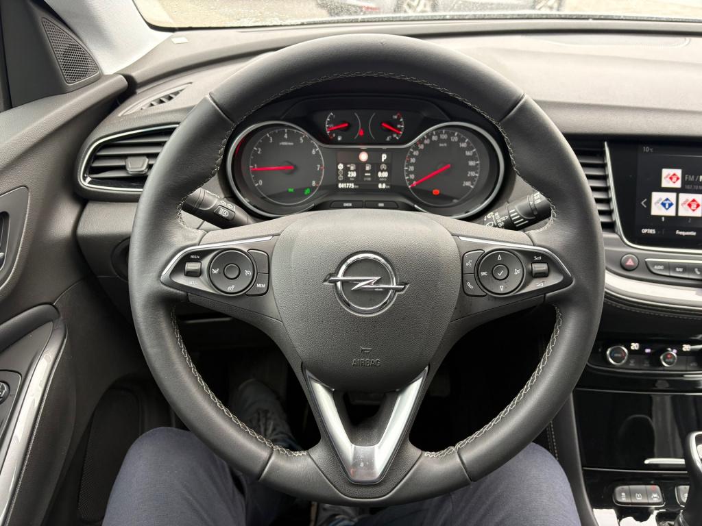 Opel Grandland X 1.2 turbo business executive