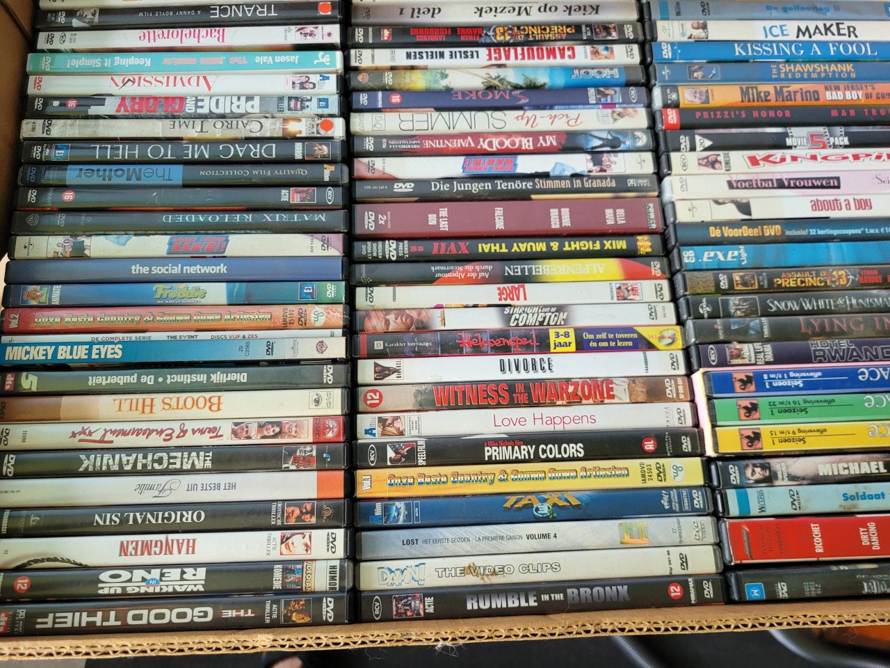 1000 DVDs