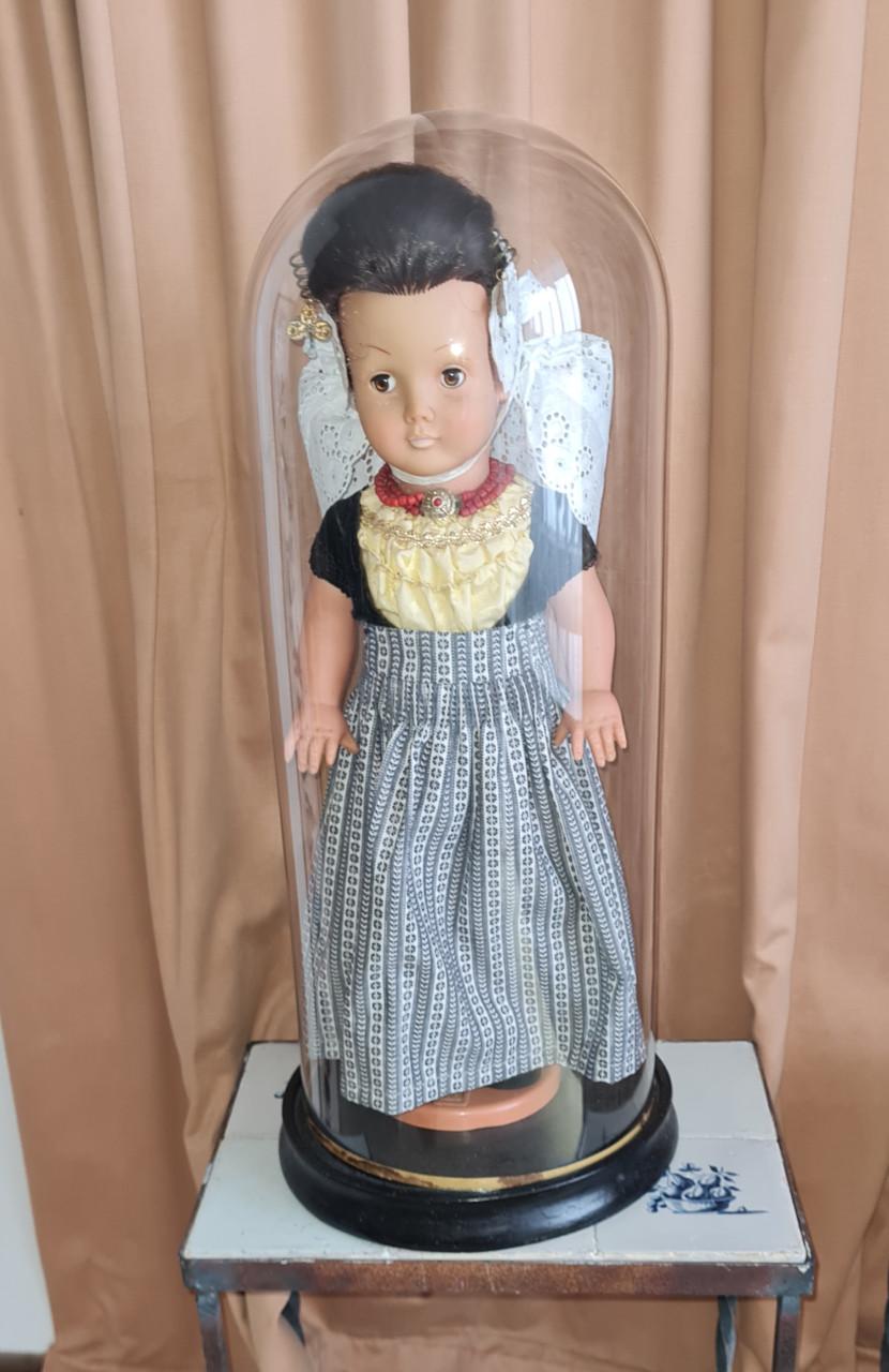 Klederdrachtpoppen