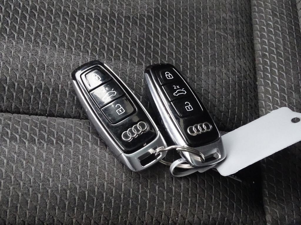 Audi Q8 55 tfsi e quattro pro line s | pano | matrix led | b&o 3d | 22"