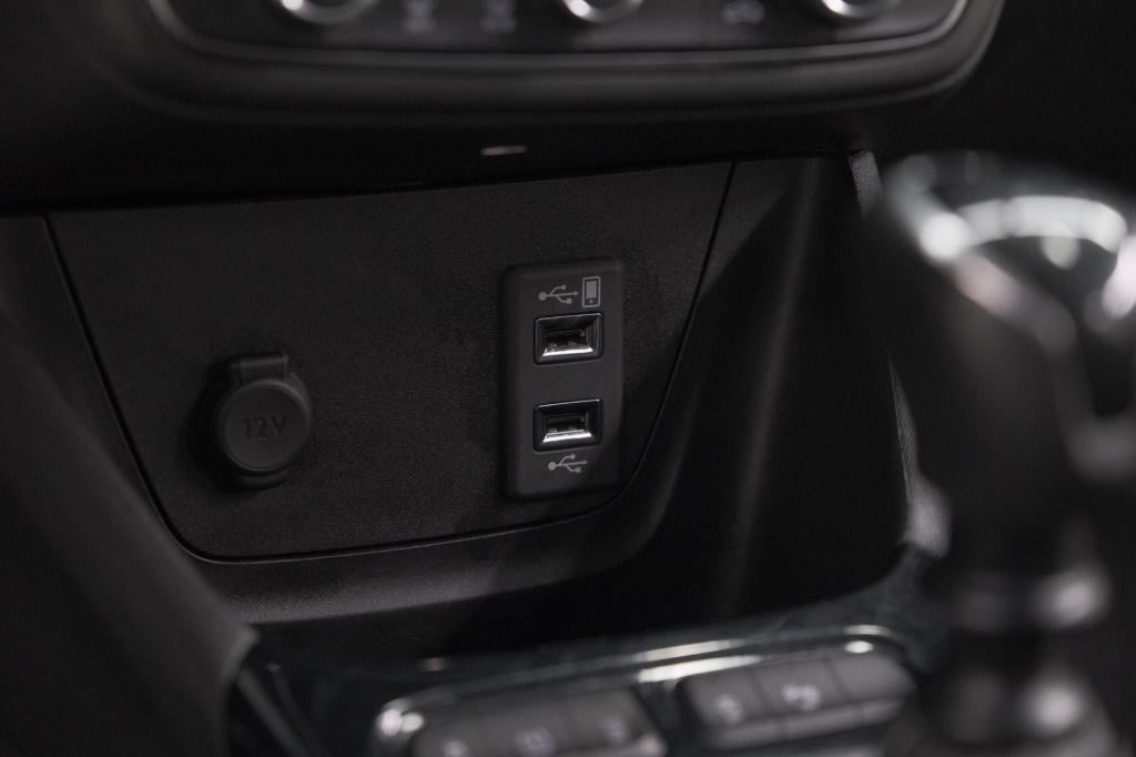 Opel Crossland X 110 turbo innovation | trekhaak | allseason | apple carpla