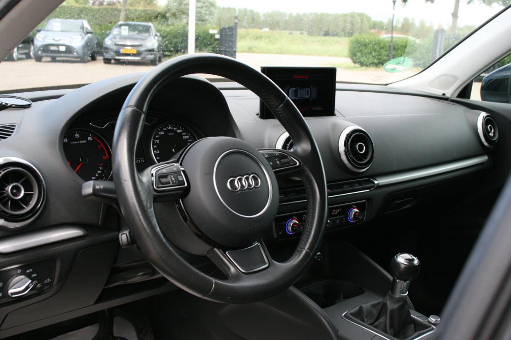 Audi A3 sportback 1.2 tfsi s-line