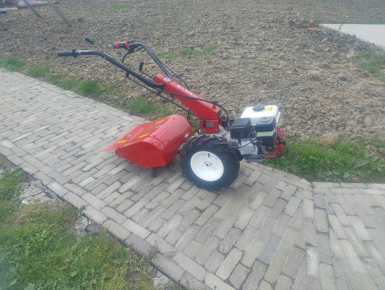Mini shovel Te Huur