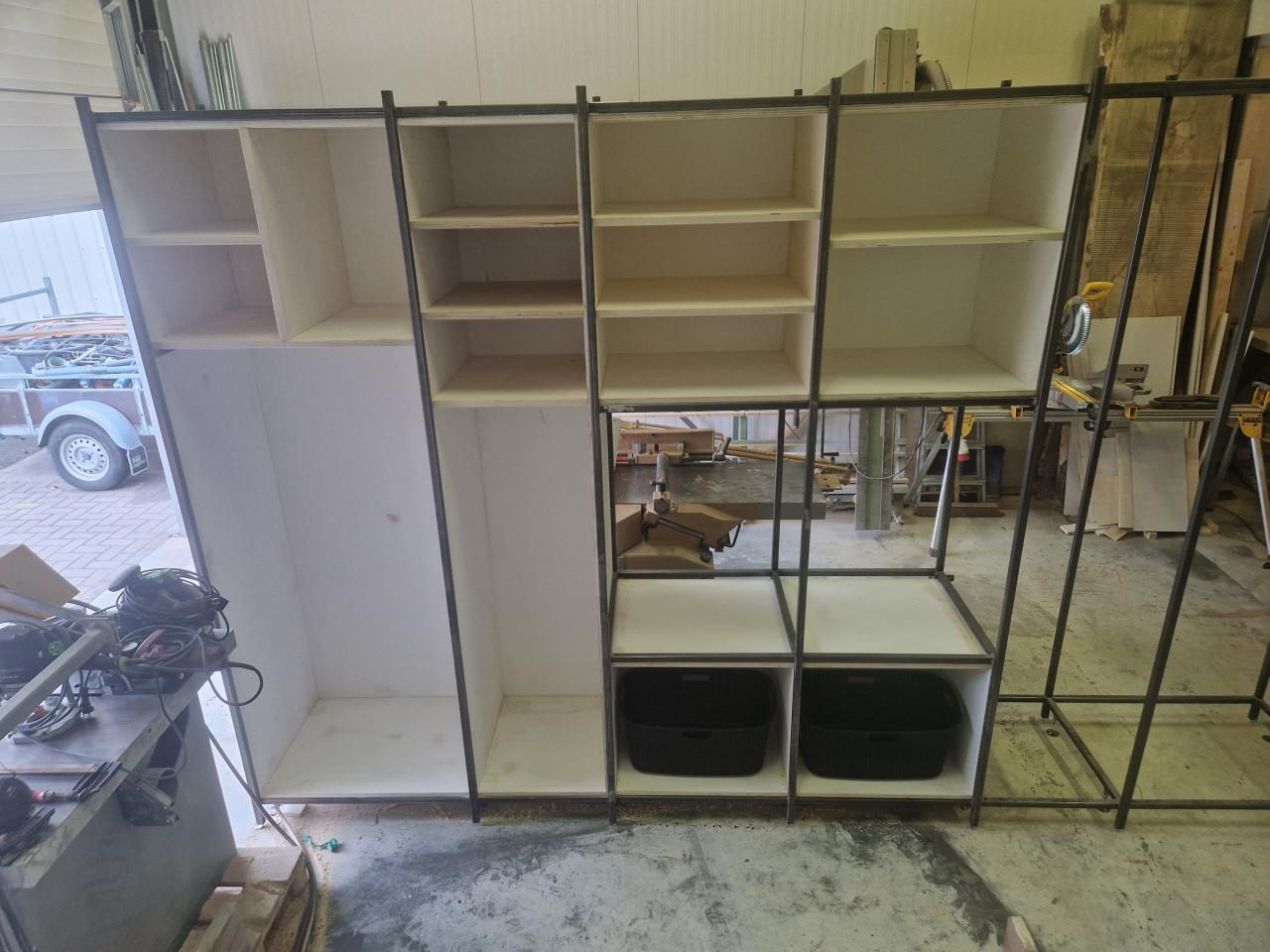 Qonstructa Las en Montage Consturctie Houtbewerking Montage