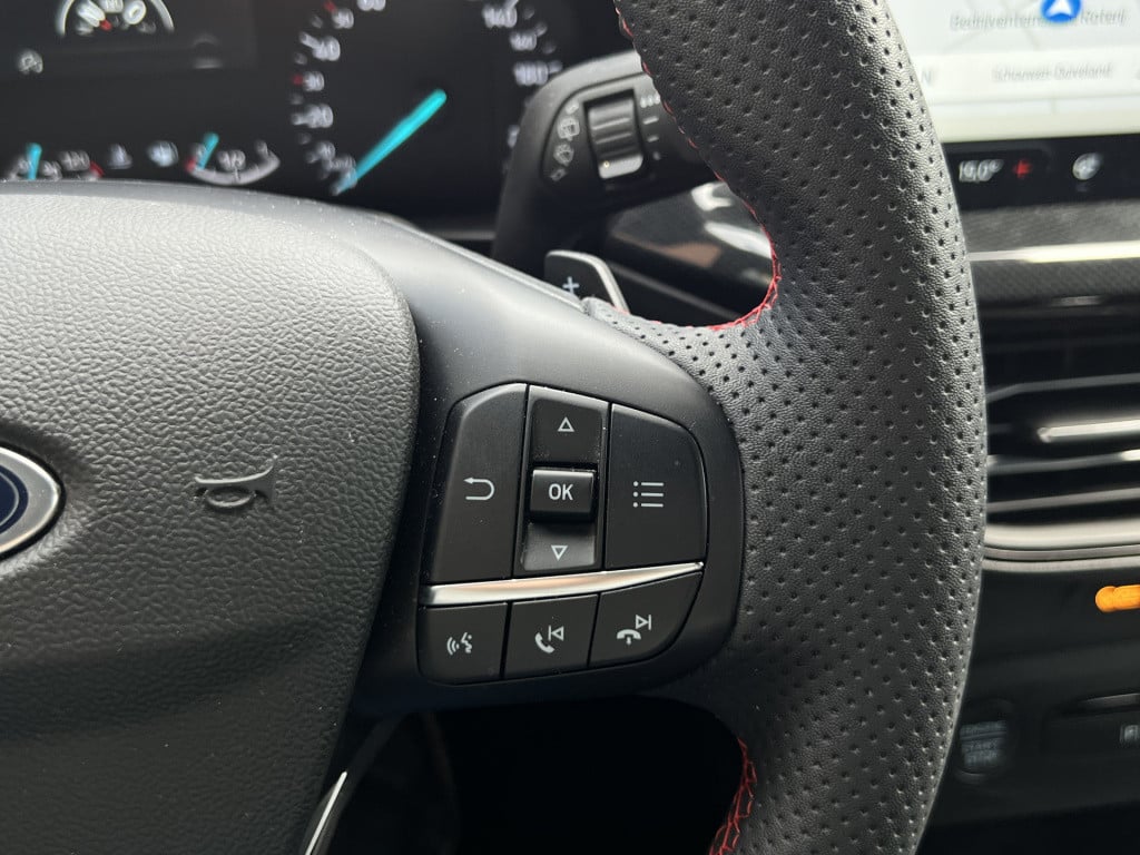 Ford Focus wagon 1.0 ecoboost hybrid st line | winter package | camera | cr