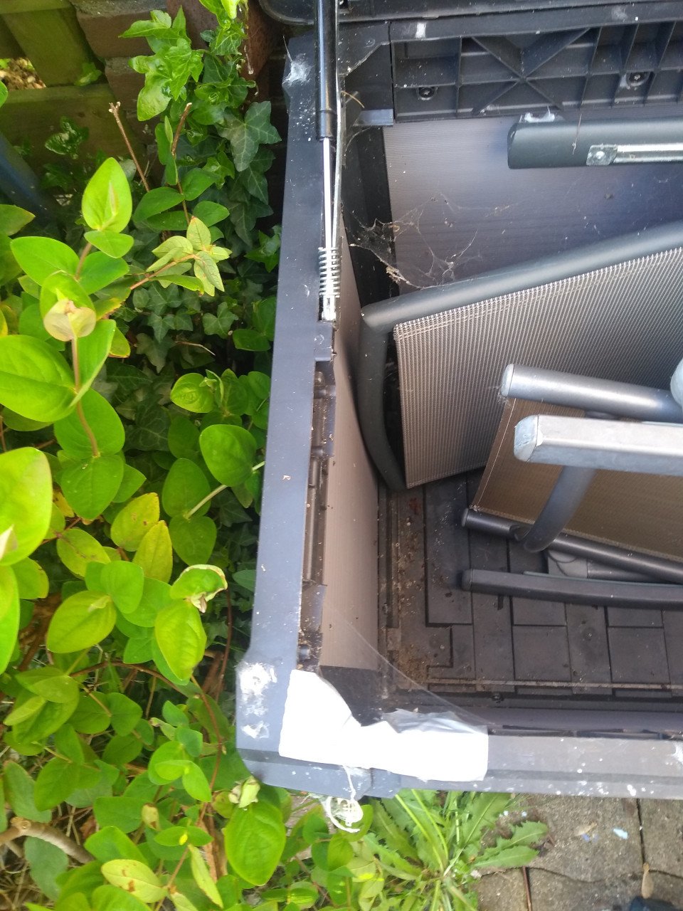 Bak voor tuinstoelen en kussens