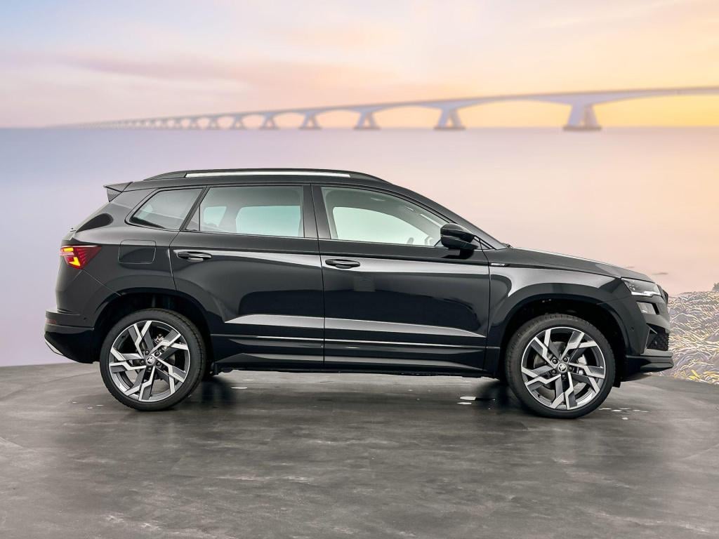 Skoda Karoq 1.5 tsi act sportline business dsg7 150pk panoramadak - trekhaa