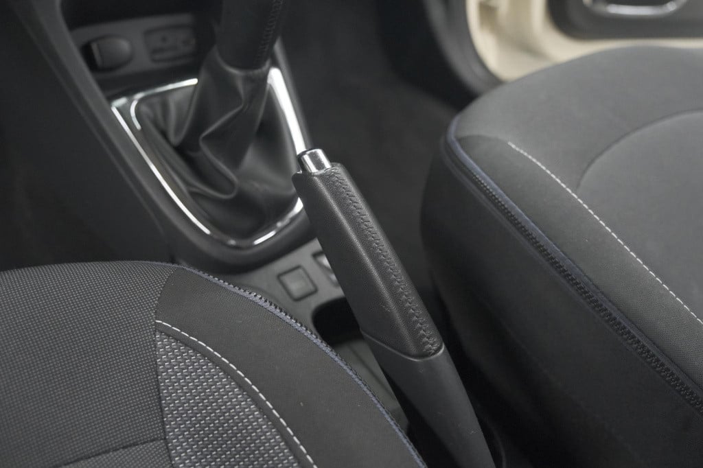 Renault Captur tce 90 dynamique | parkeersensoren | navigatie | climate con