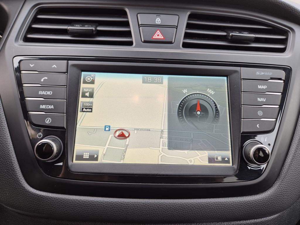 Hyundai I 20 1.0 t-gdi black edition| navi | cruise | airco | camera | trek