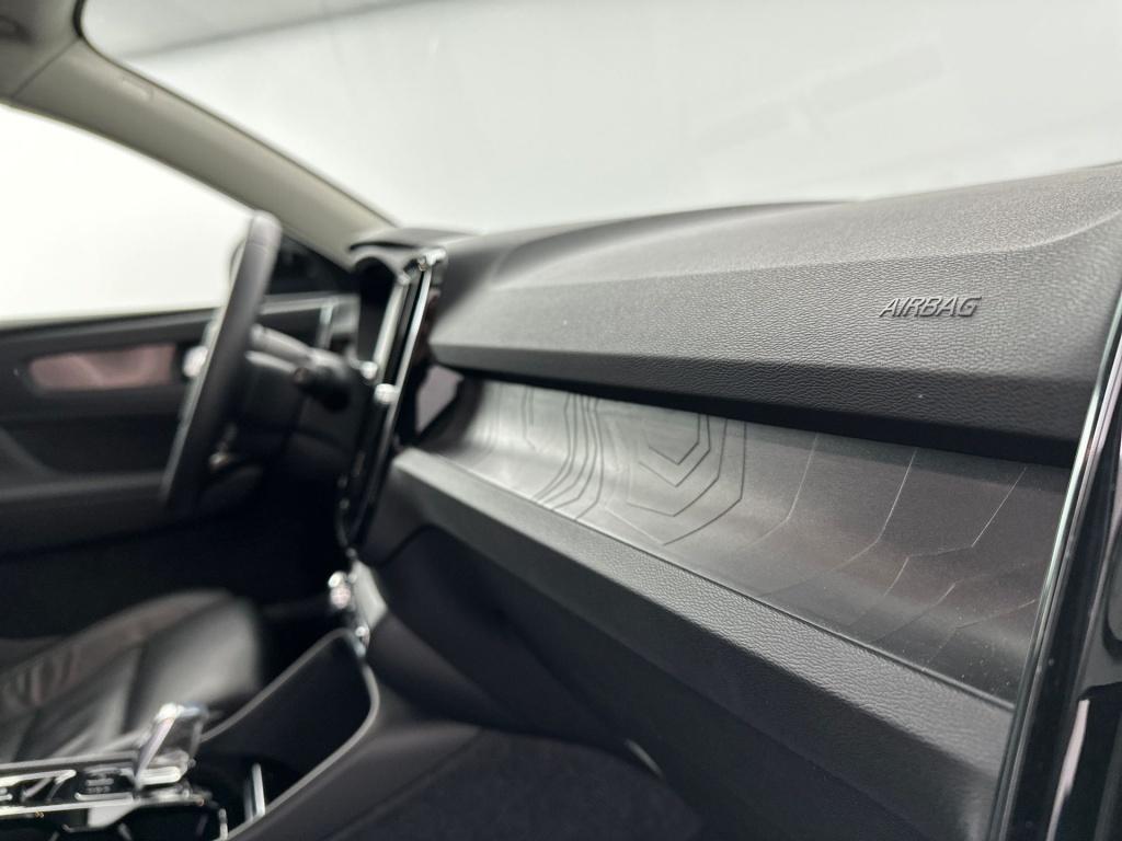Volvo XC40 t4 211pk recharge plus dark| leder| adap.cruise| elek.stoelen| c