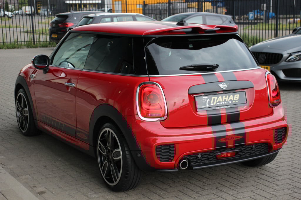 Mini Cooper mini 1.5 | john cooper works pakket | jcw stoelen | parkeersens