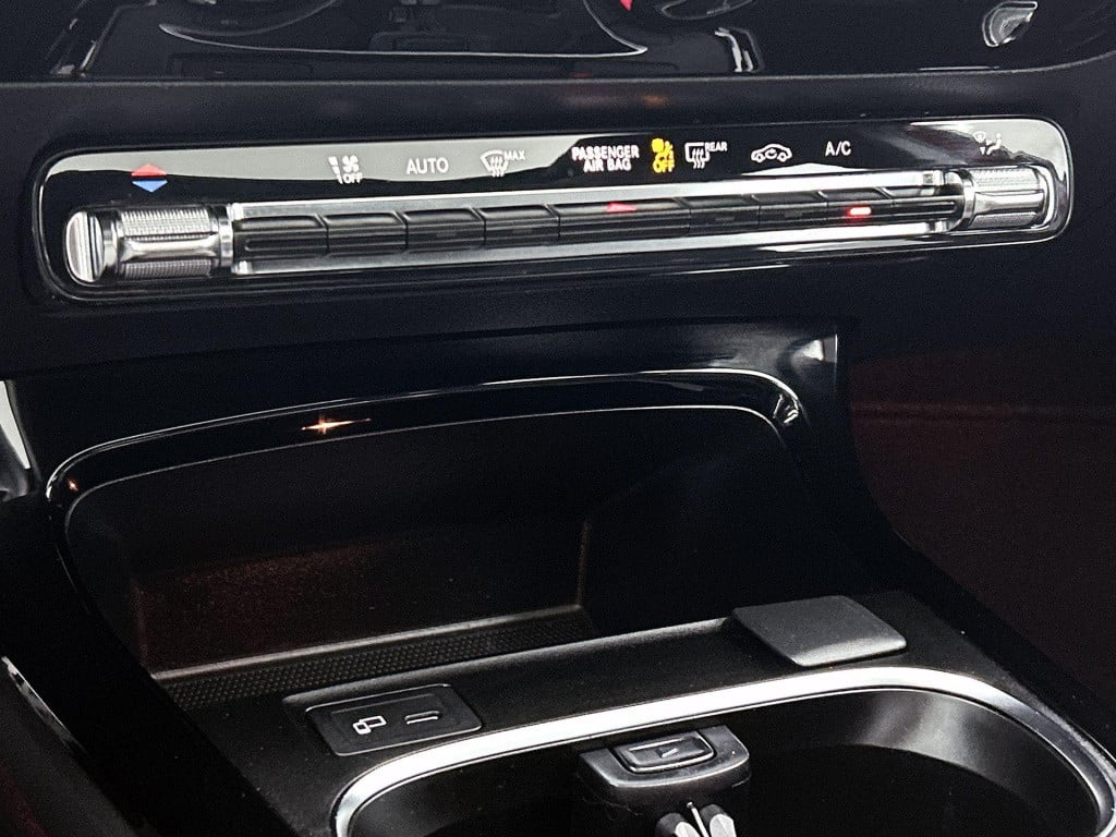 Mercedes-Benz A-Klasse 200 business solution amg | automaat | half leder | 