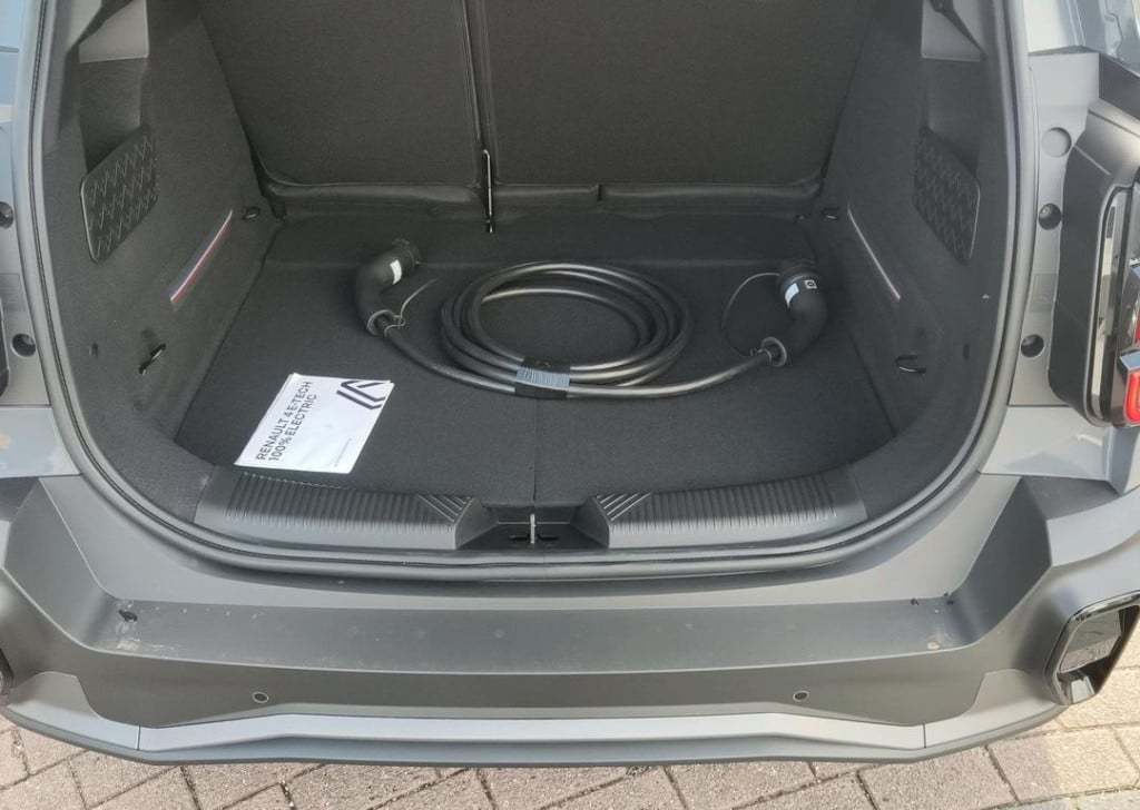 Renault 4 comfort range techno 52 kwh - 5 jaar garantie / pack winter premi