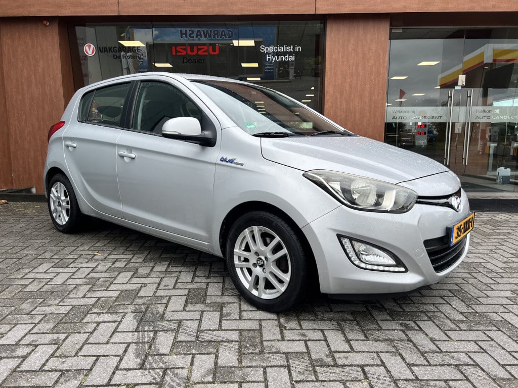Hyundai I 20 1.2i i-motion | radio | airco | trekhaak