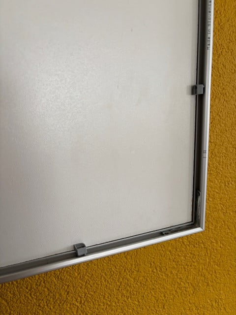 Kast met fotodeuren