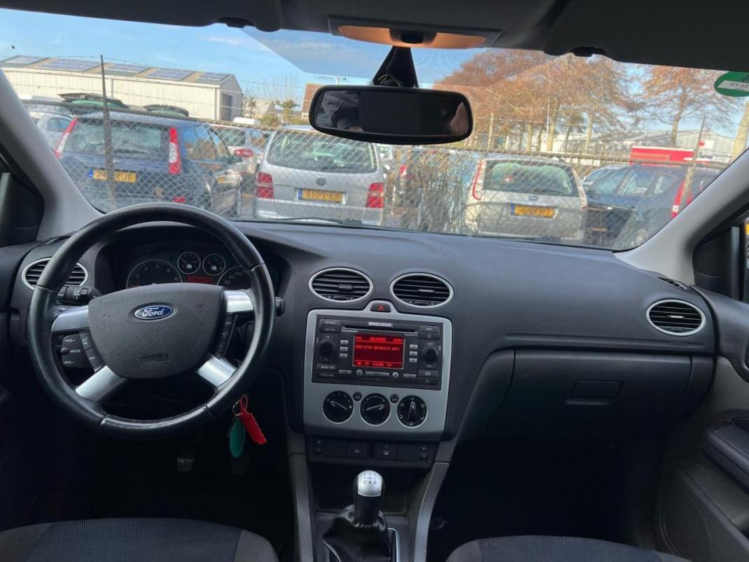 Ford Focus Wagon 1.8-16V Luxe wagen