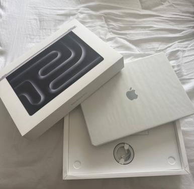 Apple MacBook Pro 16-inch (2026) M5 Pro-48GB-1TB Silver