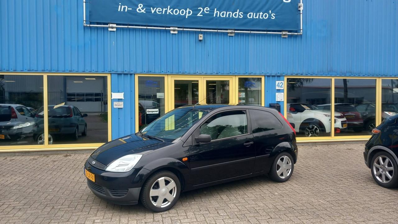 Ford Fiesta 1.25 16v Centennial 3deurs bj:2003 airco lm-velgen apk 10-2027