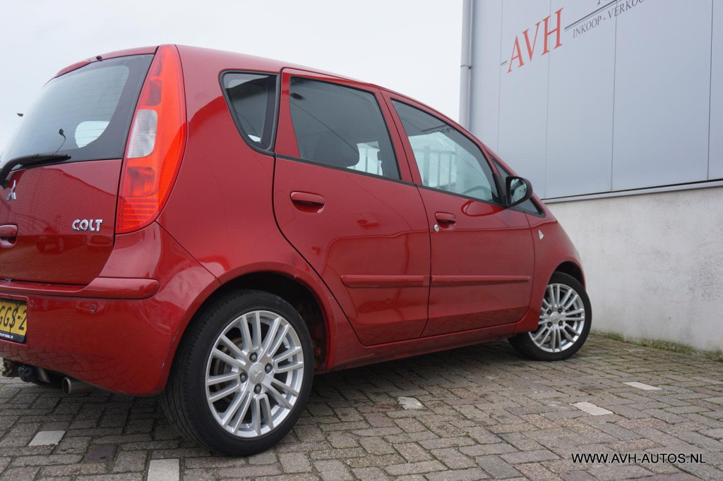 Mitsubishi Colt 1.3 invite+