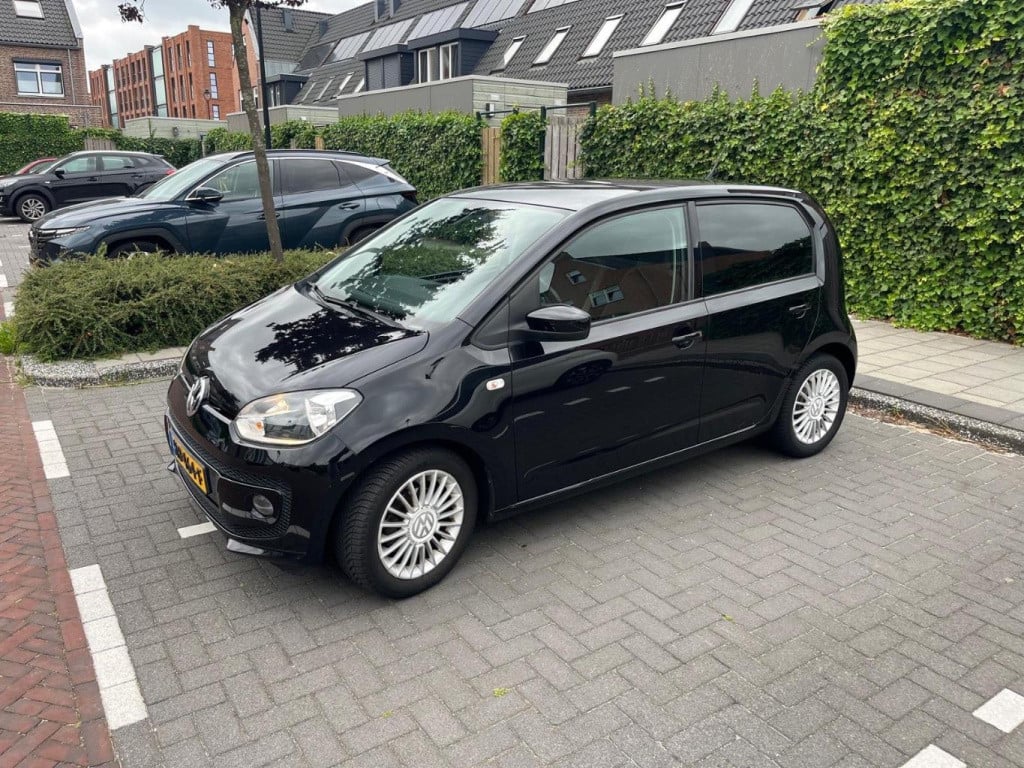 Volkswagen UP! 1.0 high up! bluemotion