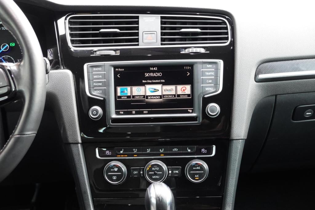 Volkswagen Golf 2.0 tsi r 4motion