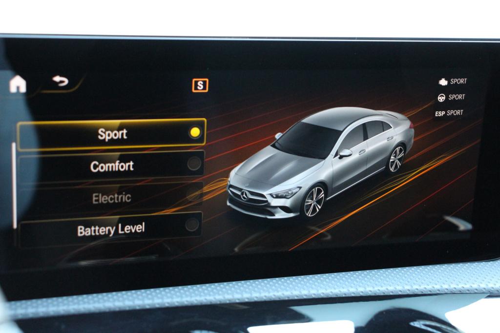 Mercedes-Benz Cla 250 e amg edition | pano | nightpakket | sfeerverlichting