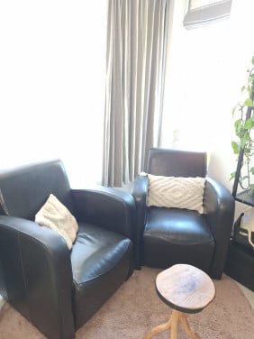 2 mooie, leren fauteuils