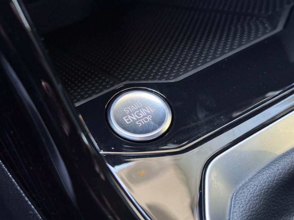 Volkswagen T-roc 1.5 tsi 150pk dsg r-line | camera | keyless | elek. achter