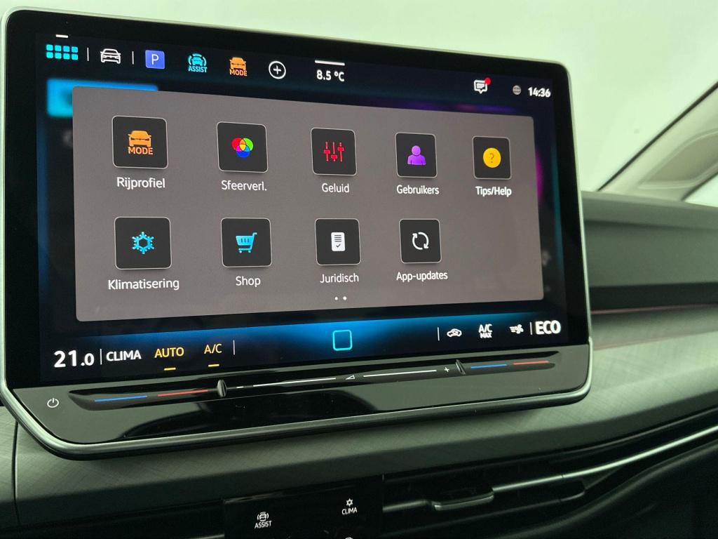 Volkswagen Golf life edition 204 pk plug in hybride