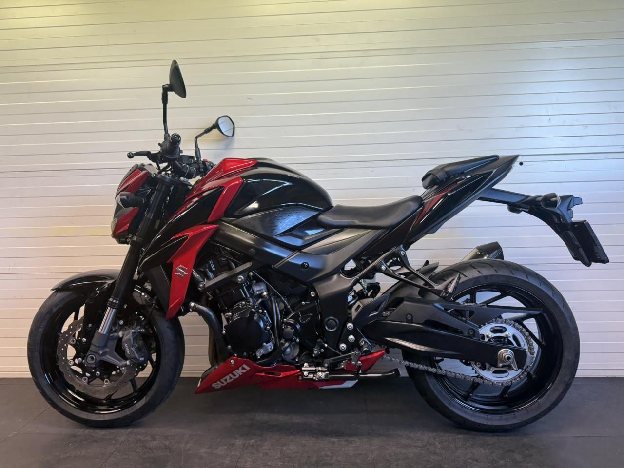 Suzuki GSX-S 750 – Nette Naked, Garantie + Arrow Uitlaat