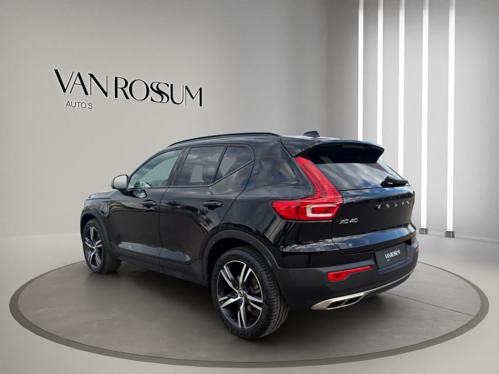 Volvo XC40 1.5 t4 recharge r-design h&k camera acc blis